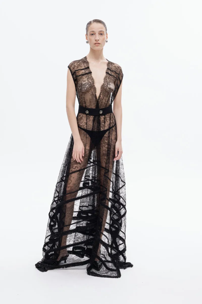 BLACK FUZZY DETAILS LACE GOWN